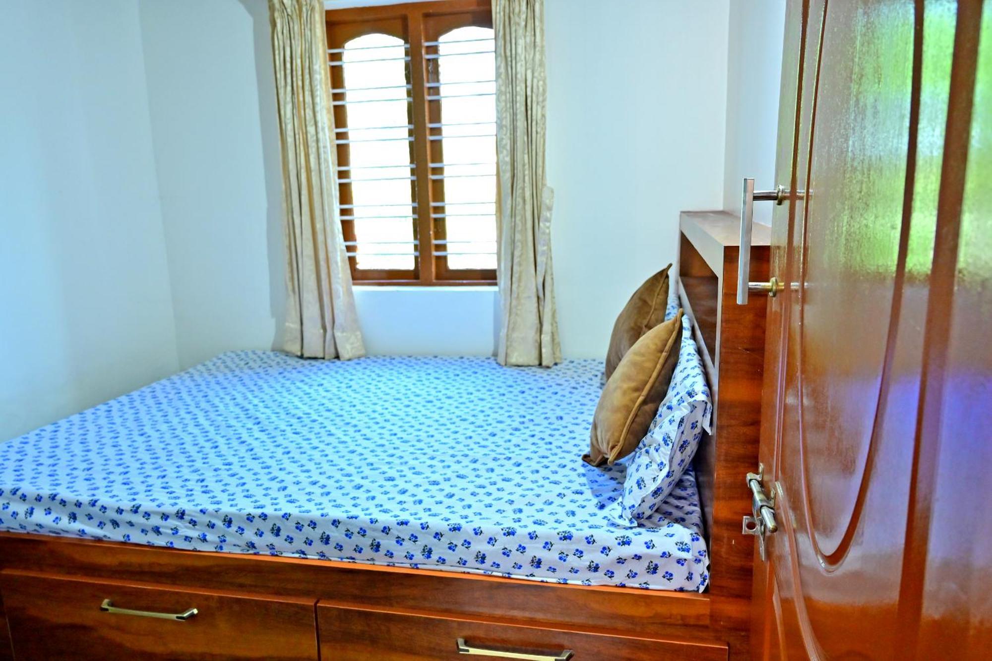 Hulihara Homestay - Full Villa, Coffee Estate & Balcony View Саклешпур Екстериор снимка