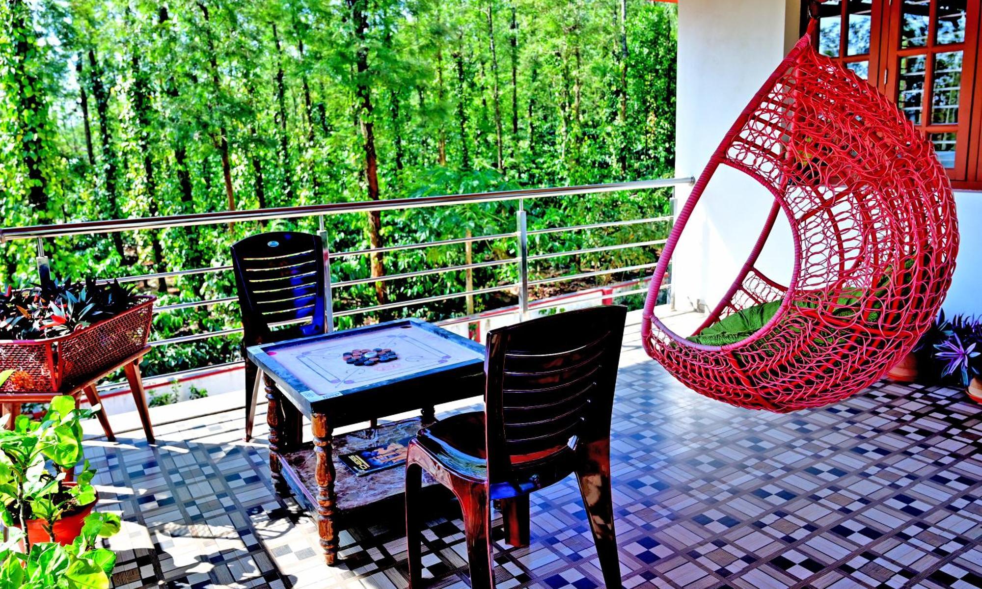 Hulihara Homestay - Full Villa, Coffee Estate & Balcony View Саклешпур Екстериор снимка